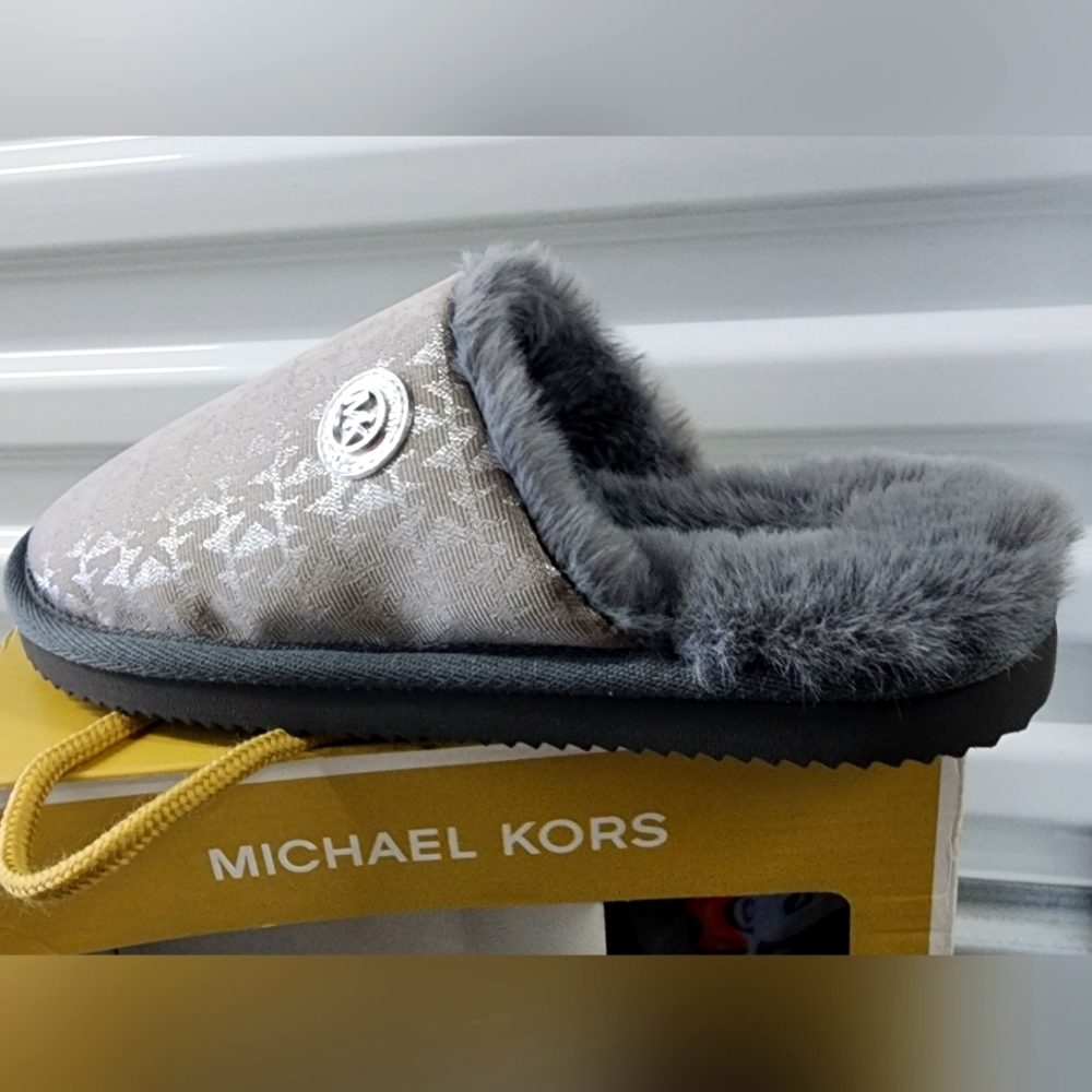 Michael Kors Slippers